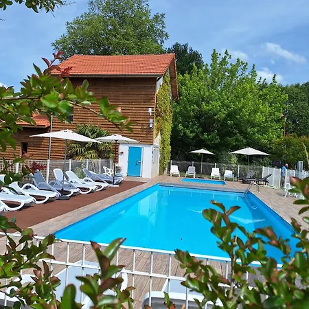 Mobil 3 Climatise- Domaine Du Vieux Moulin 3* Сен-Жюльен-ан-Борн