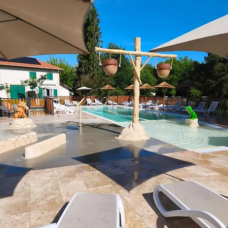 Кемпинг Mobil 3 Climatise- Domaine Du Vieux Moulin Сен-Жюльен-ан-Борн